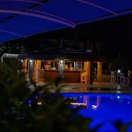 Tiana Otel Turgutreis