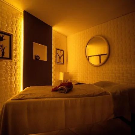 Tiana Otel 4*