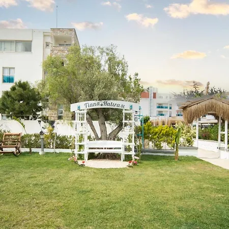 Tiana Otel Turgutreis