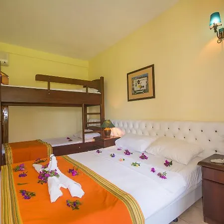 Hotel Tiana Turgutreis