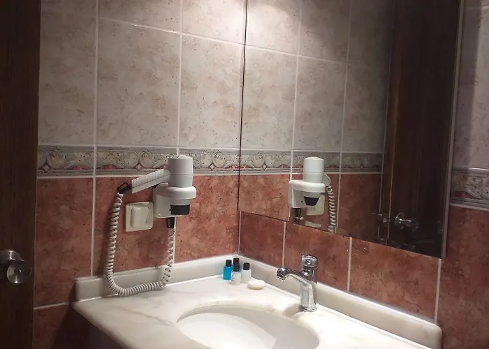 Hotell Tiana 4*