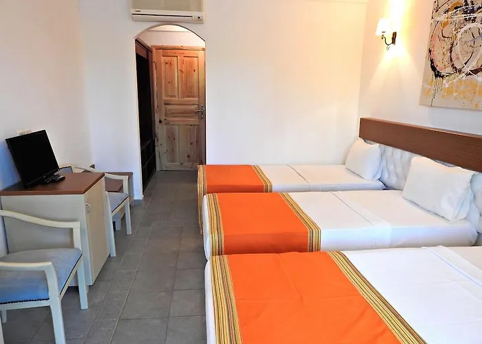Hotell Tiana 4*