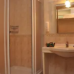 Tiana Hotel 4*