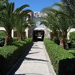 Tiana Hotel