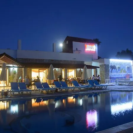 Tiana 酒店